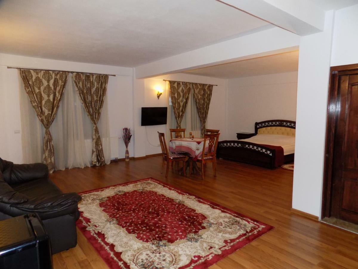 Tango Margo Valea Lupului (Iasi) Exterior foto