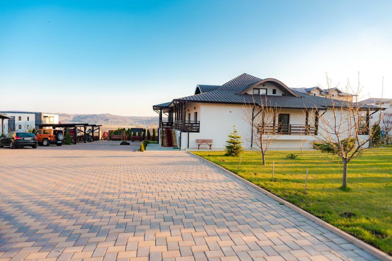 Tango Margo Valea Lupului (Iasi) Exterior foto